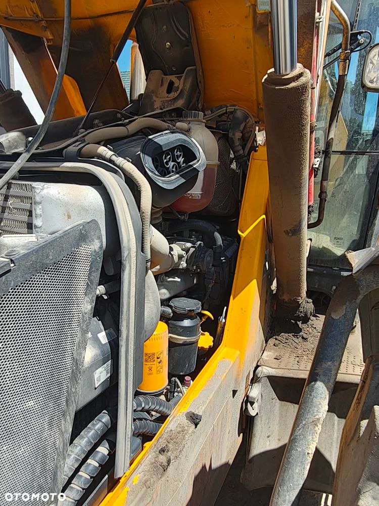 JCB 4CX Eco - 37
