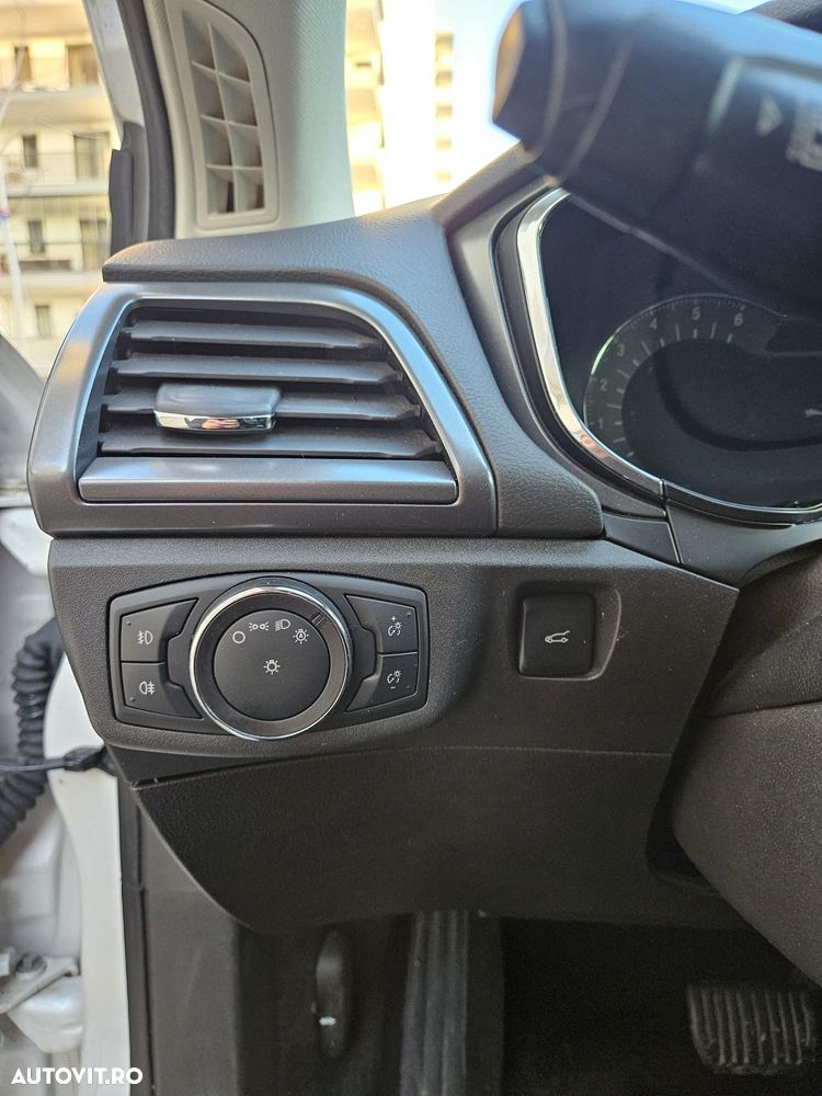 Ford Mondeo 2.0 TDCI PowerShift Titanium - 18