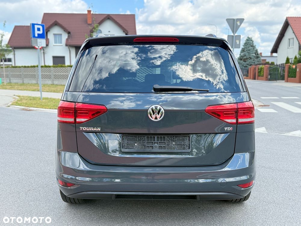 Volkswagen Touran 1.6 TDI SCR BlueMotion Technology DSG Trendline - 6