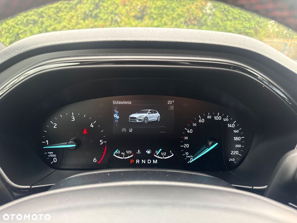 Ford Focus 1.5 EcoBlue Start-Stopp-System ST-LINE - 28