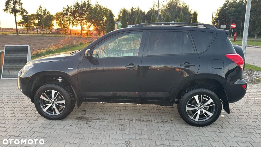 Toyota RAV4 - 5