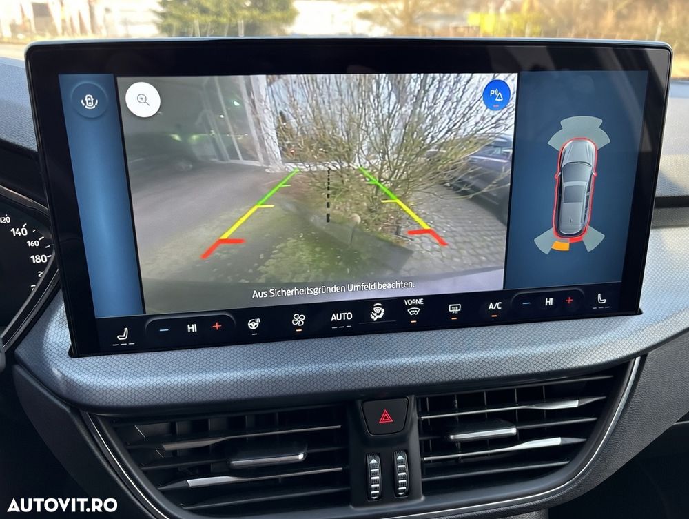 Ford Focus 1.5 EcoBlue 8AT Active - 12