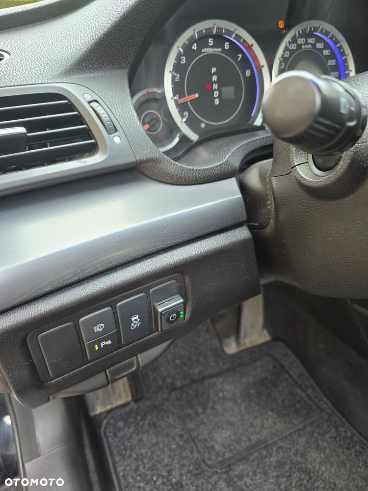Honda Accord 2.0 Executive - 9