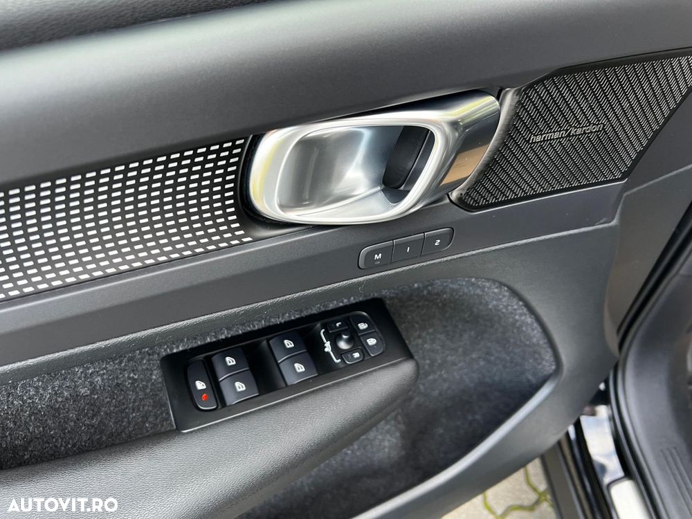 Volvo XC 40 P8 AWD Recharge RDesign - 35