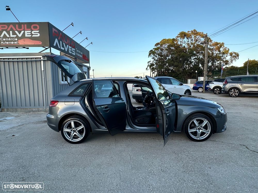 Audi A3 Sportback 1.6 TDI Attraction - 36