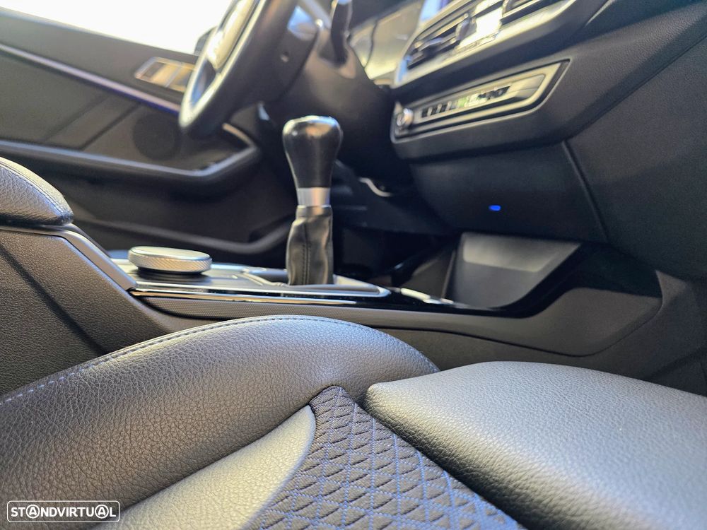 BMW 116 d Pack Desportivo M - 50