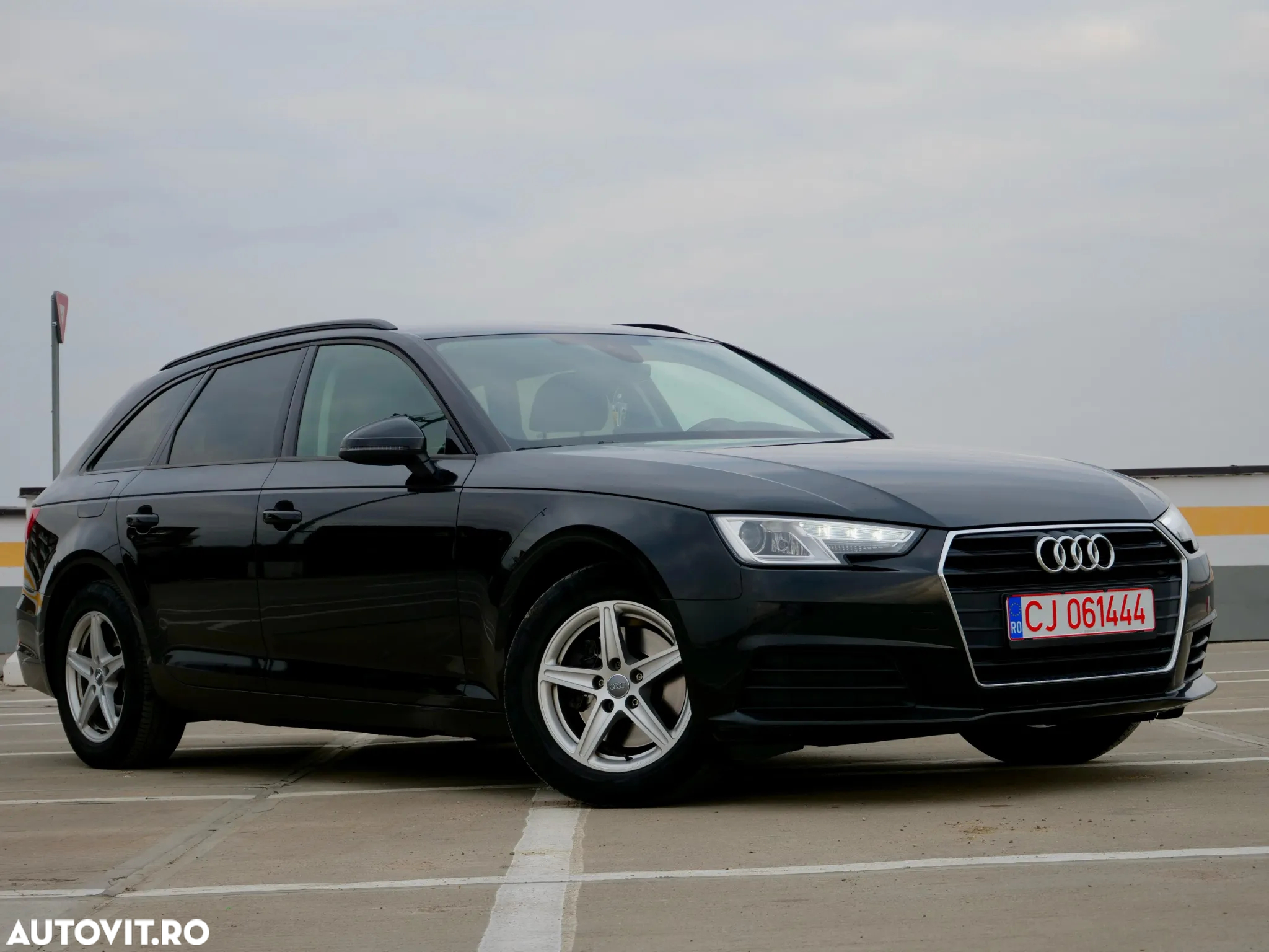 Audi A4 Avant 2.0 TDI S tronic - 9
