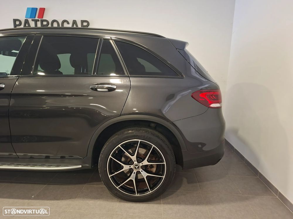 Mercedes-Benz GLC 300 de 4Matic 9G-TRONIC AMG Line Plus - 9