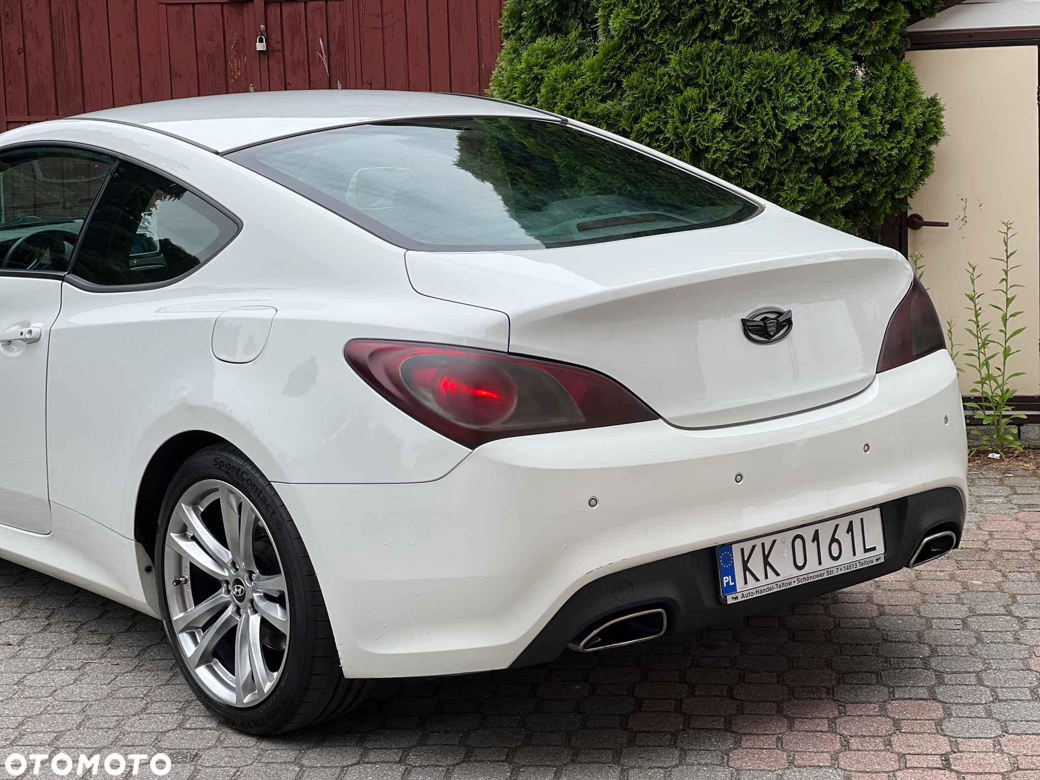 Hyundai Genesis Coupe - 26