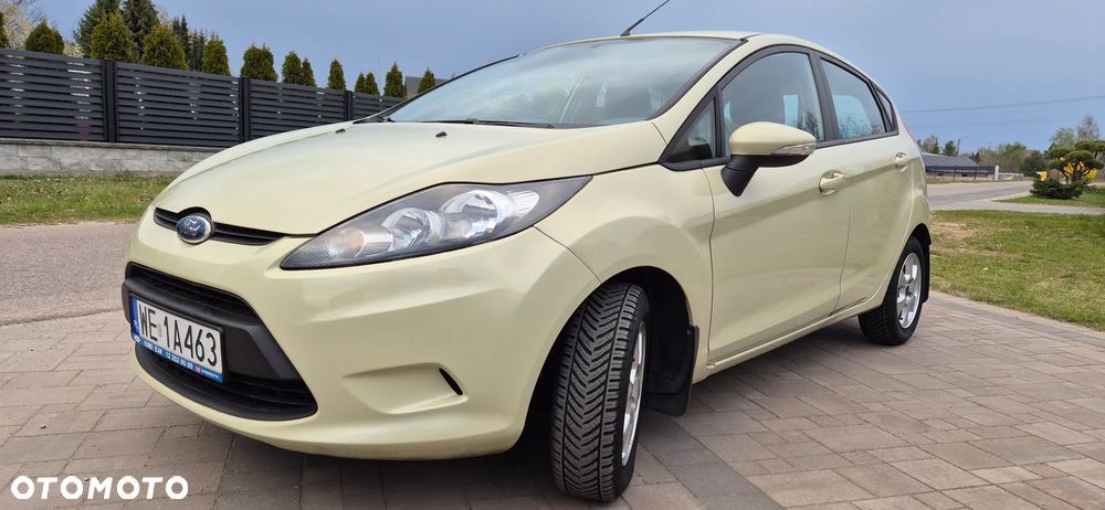 Ford Fiesta - 12
