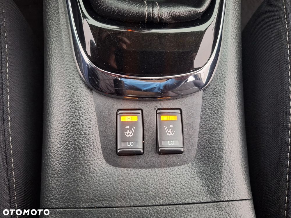 Nissan Pulsar 1.2 DIG-T Tekna - 24