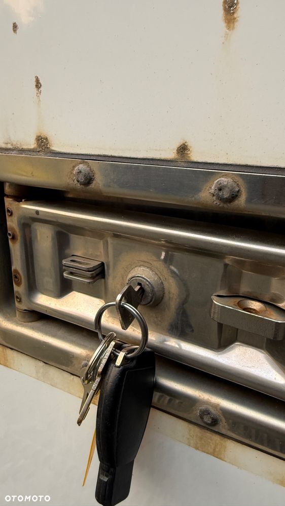 Mercedes-Benz Sprinter - 15