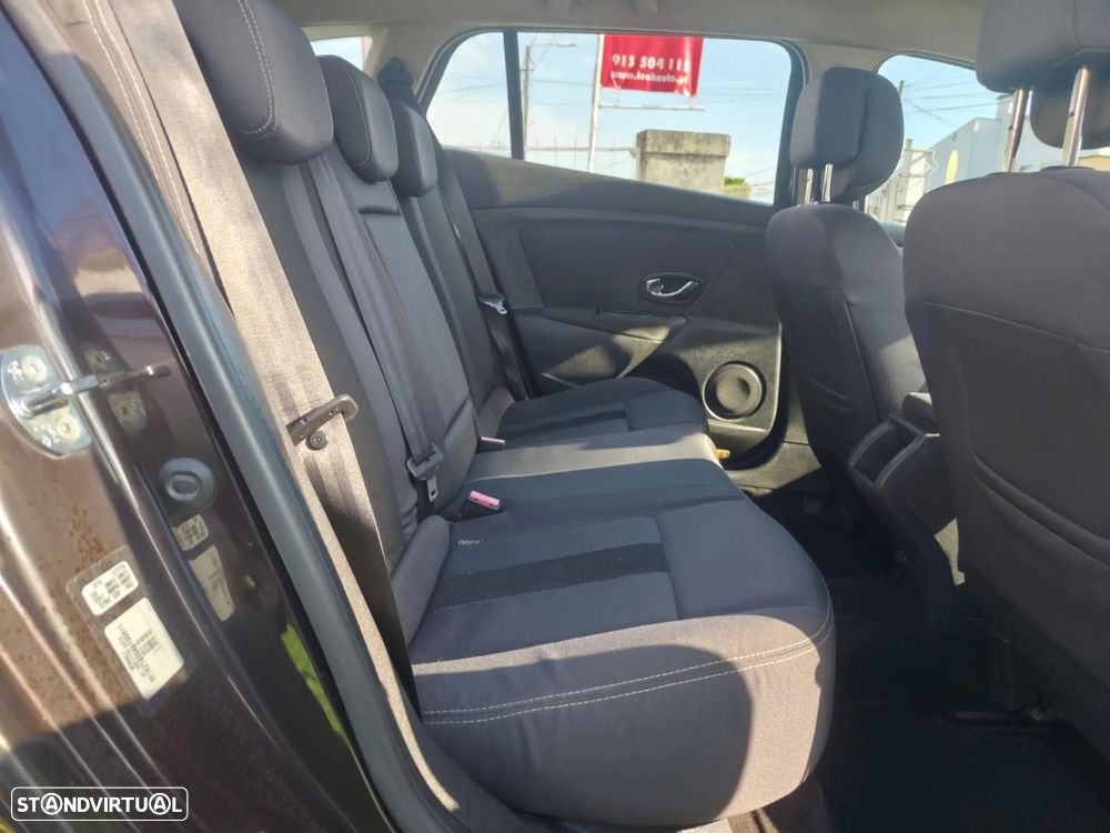 Renault Mégane Sport Tourer 1.5 dCi Dynamique - 22