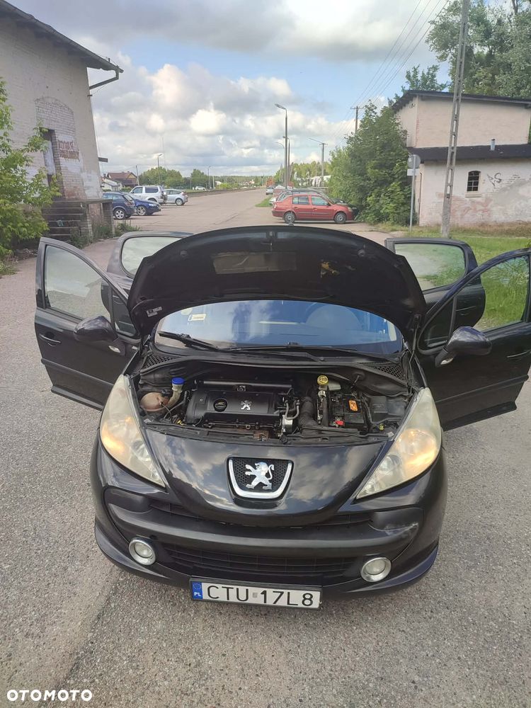 Peugeot 207 1.4 - 7