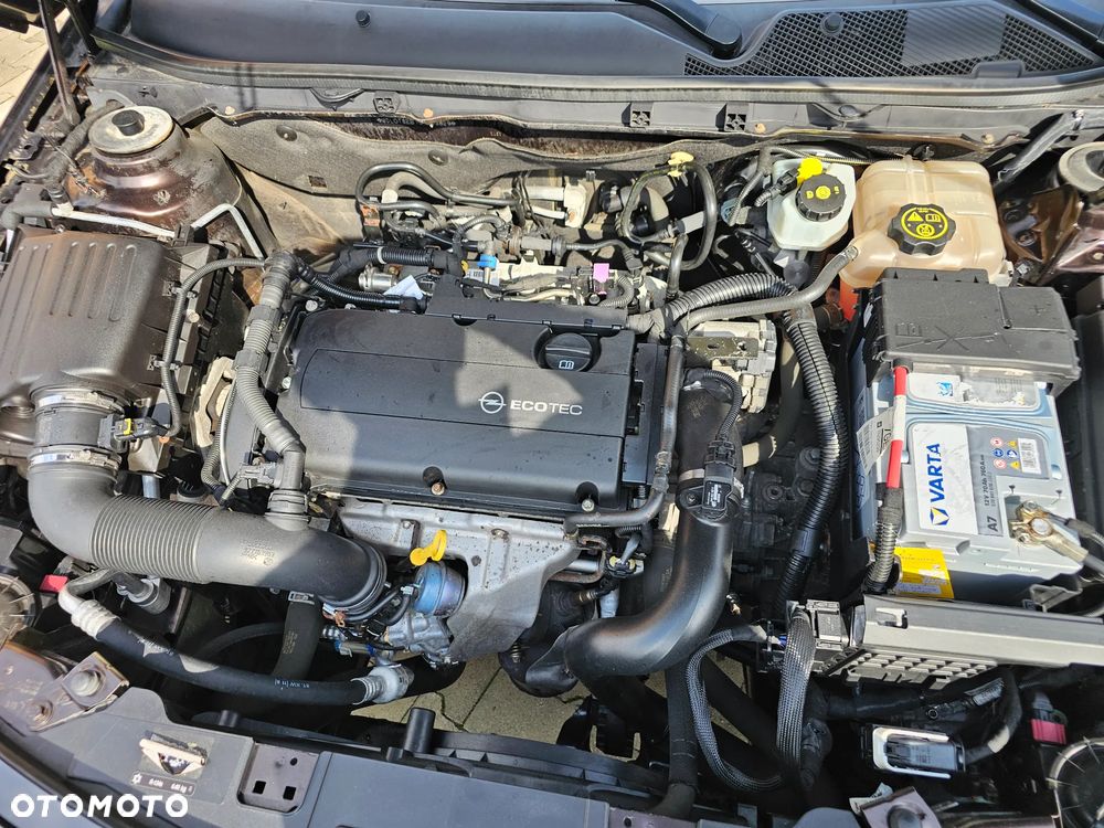 Opel Insignia 1.6 T Sport - 38