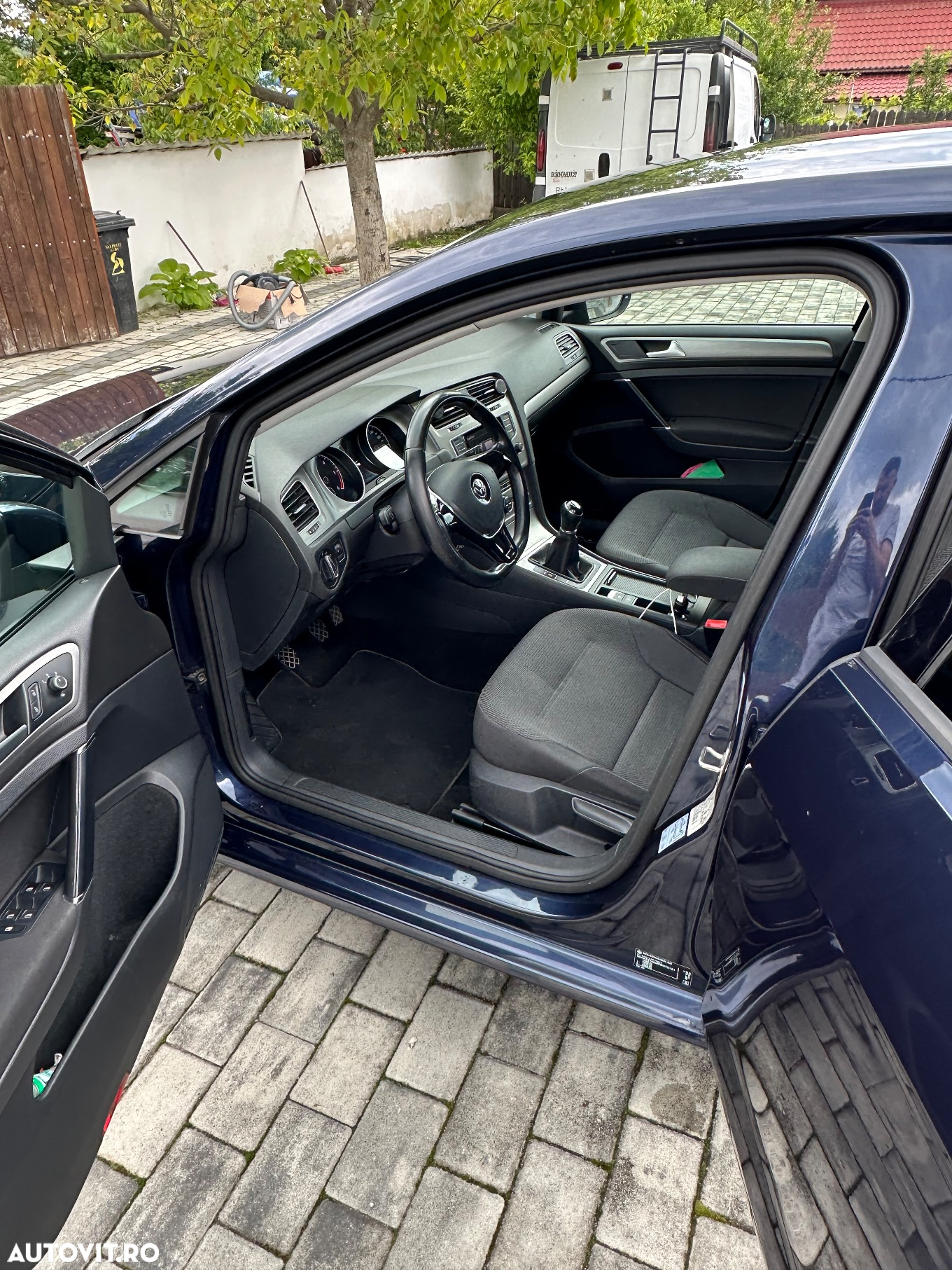 Volkswagen Golf - 5