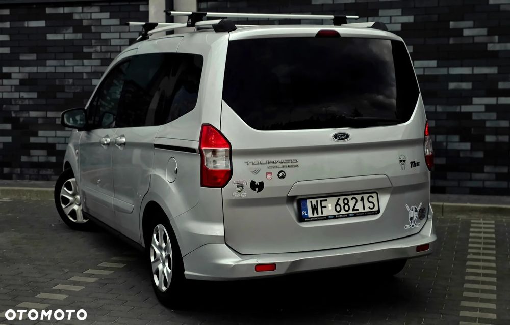 Ford Tourneo Courier 1.5 TDCi Titanium - 5