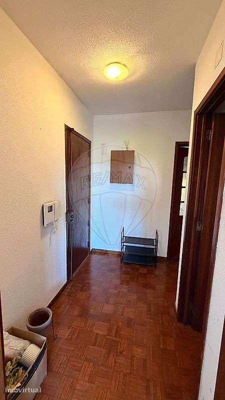 Apartamento T2 para arrendamento - Grande imagem: 2/7