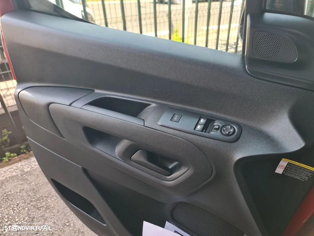 Peugeot Partner Asphalt 1.6 HDi 100cv Câmara CarPlay IVA Dedutível - 20