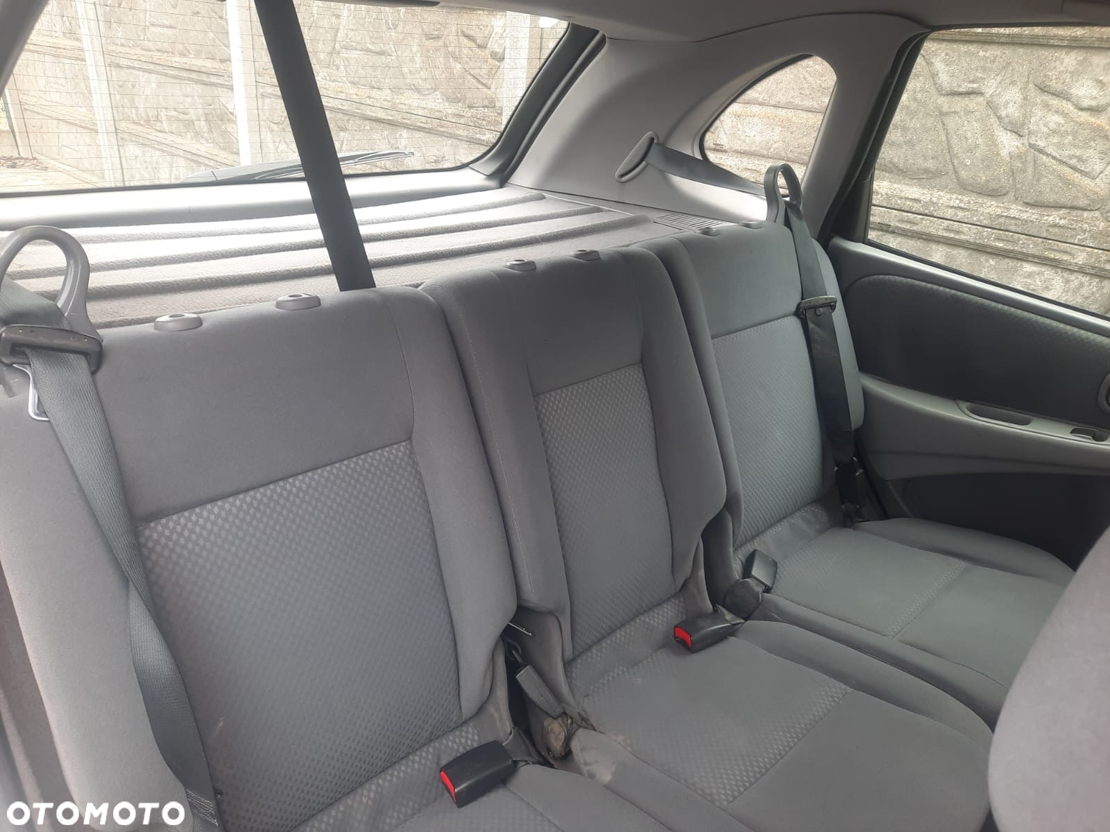 Nissan Almera Tino - 8