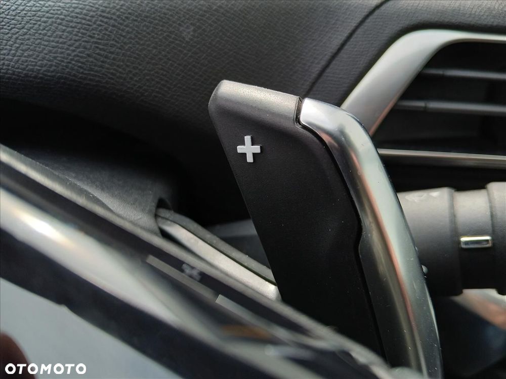 Peugeot 5008 1.6 PureTech GT S&S EAT8 - 23