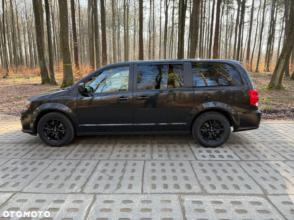 Dodge Grand Caravan 3.6 R/T - 4