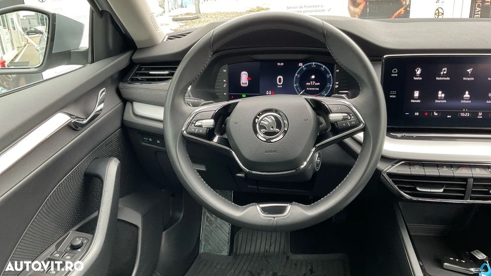 Skoda Octavia 2.0 TDI DSG Style - 20