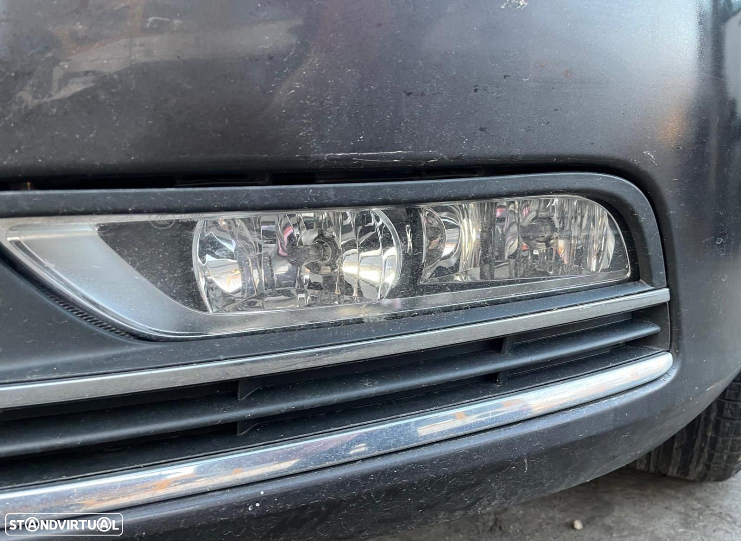 FAROL DE NEVOEIRO ESQUERDO VOLKSWAGEN PASSAT VARIANT 3C5 - 1