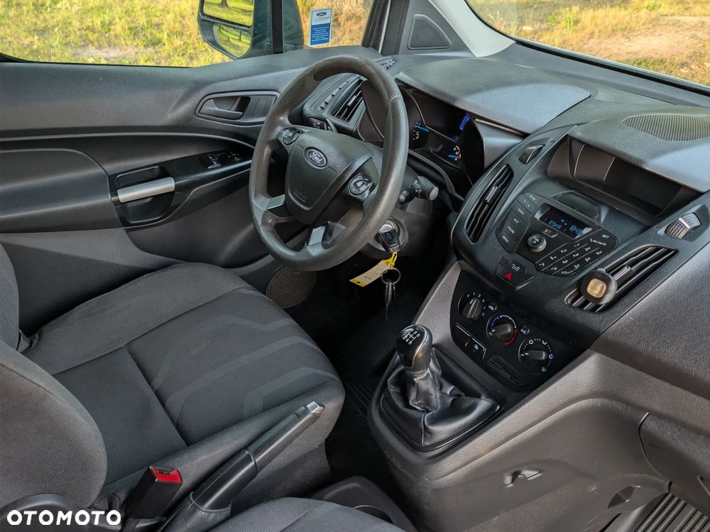 Ford Transit Connect - 22