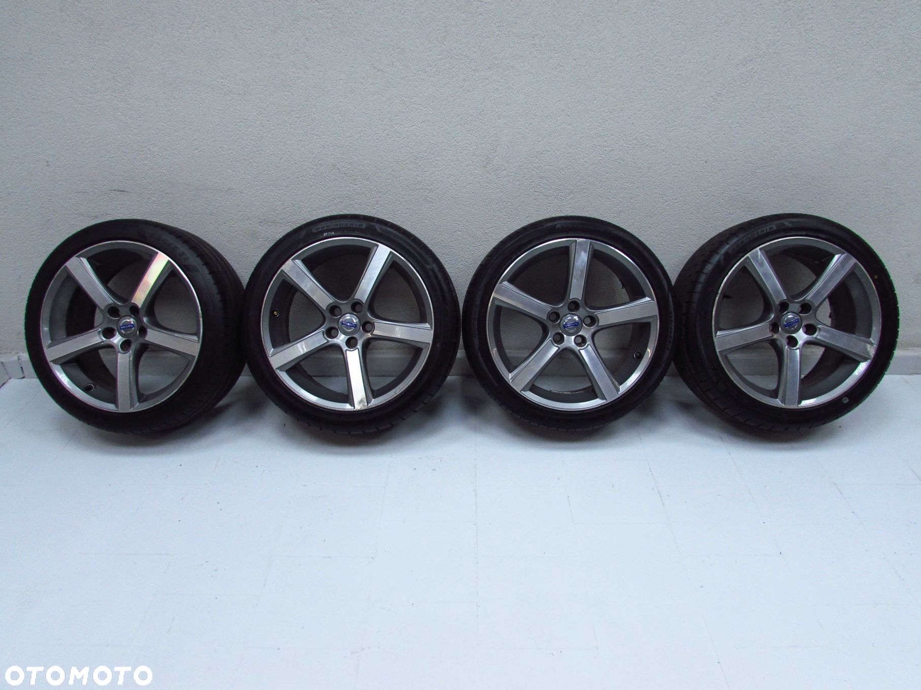 VOLVO C30 S40 V50 5X108 18" ET 45 8J KOLA FELGI ALUMINIOWE BORBET 31290414 - 1