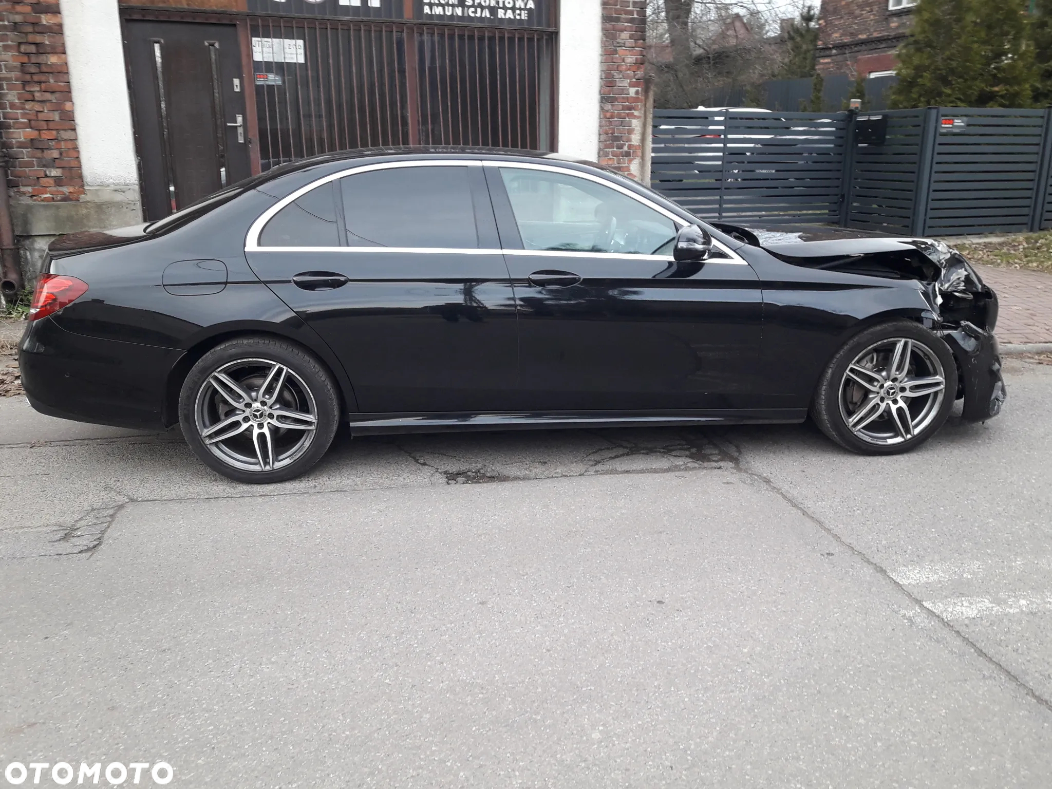 Mercedes-Benz Klasa E 220 d AMG/Avantgarde - 17