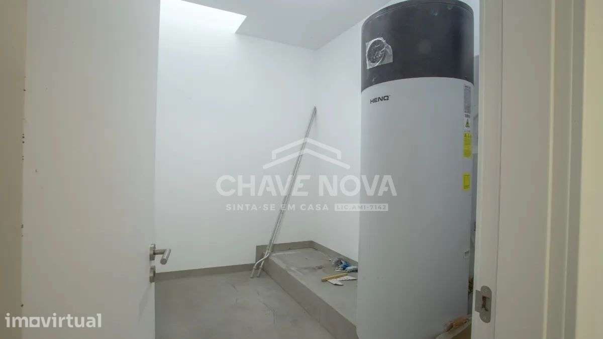 Moradia Triplex V3+1 c/ Garagem no Bonfim (Porto) - Grande imagem: 5/28