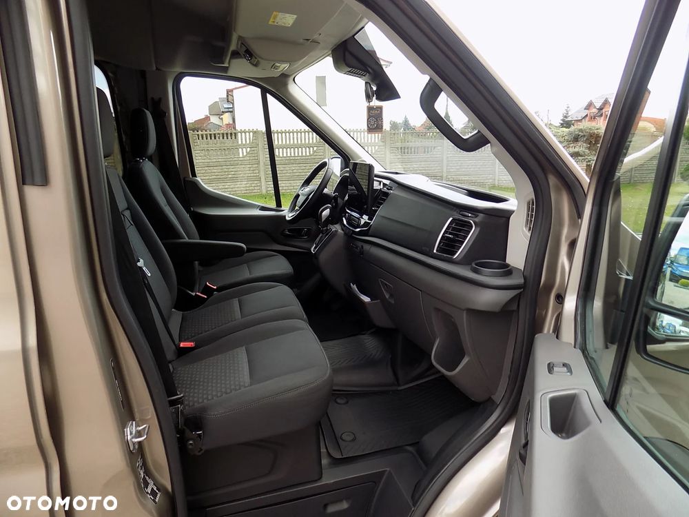 Ford Transit Kombi L3H2 Limited - 22