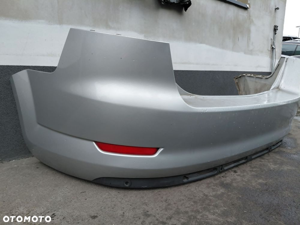 Zderzak tył tylny do FORD MONDEO MK.4 kod lakieru: 66 SREBRNY - 2