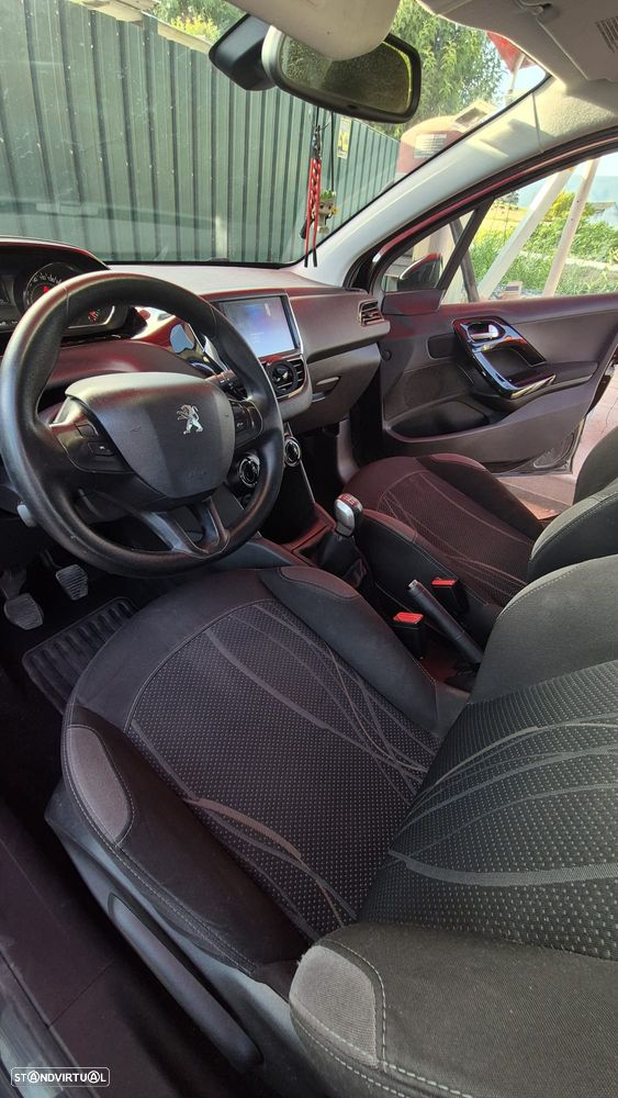 Peugeot 208 1.4 HDi Active - 6