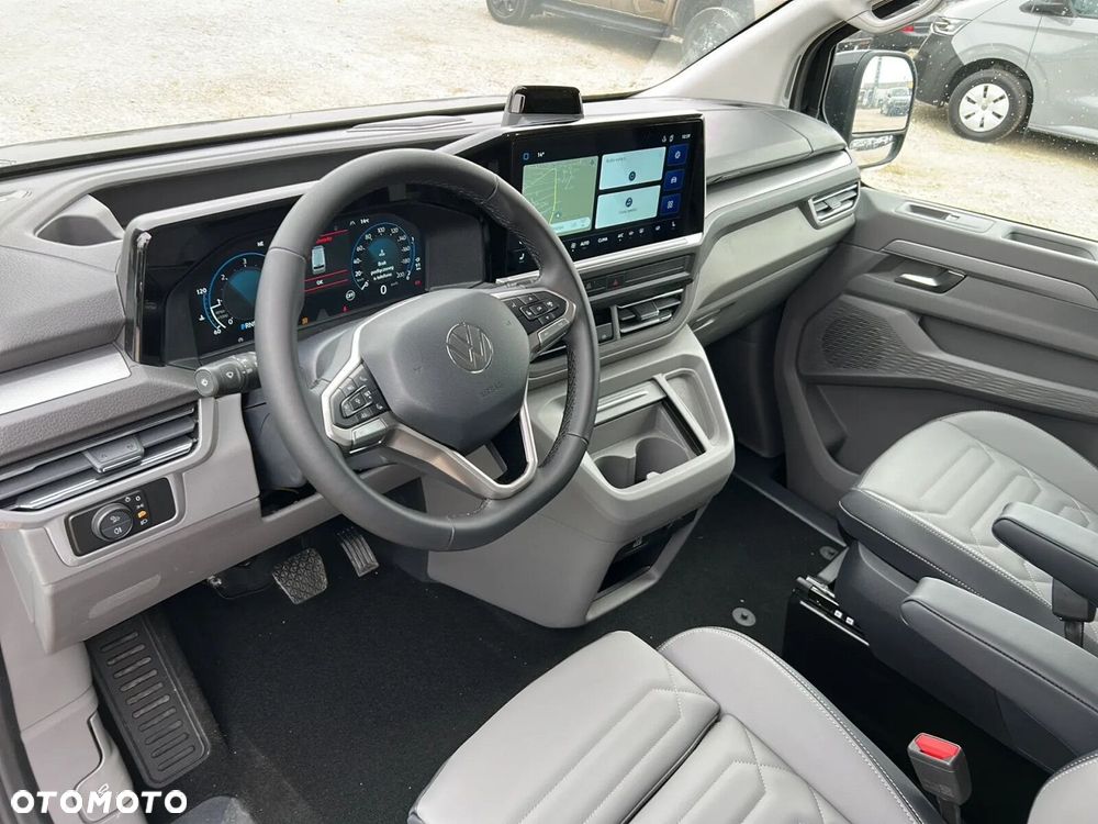 Volkswagen Caravelle - 12