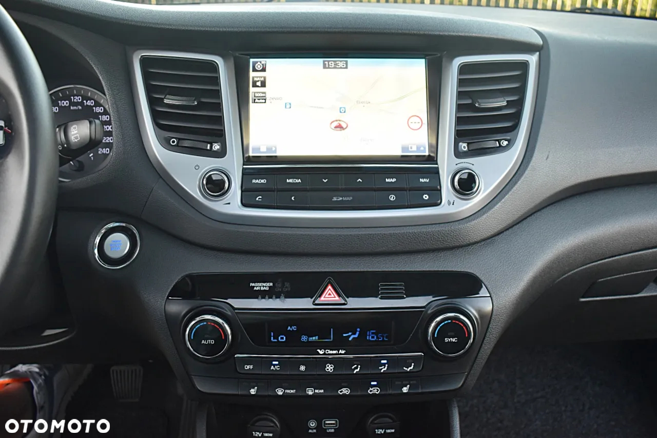 Hyundai Tucson 1.7 CRDI BlueDrive Style 2WD - 35