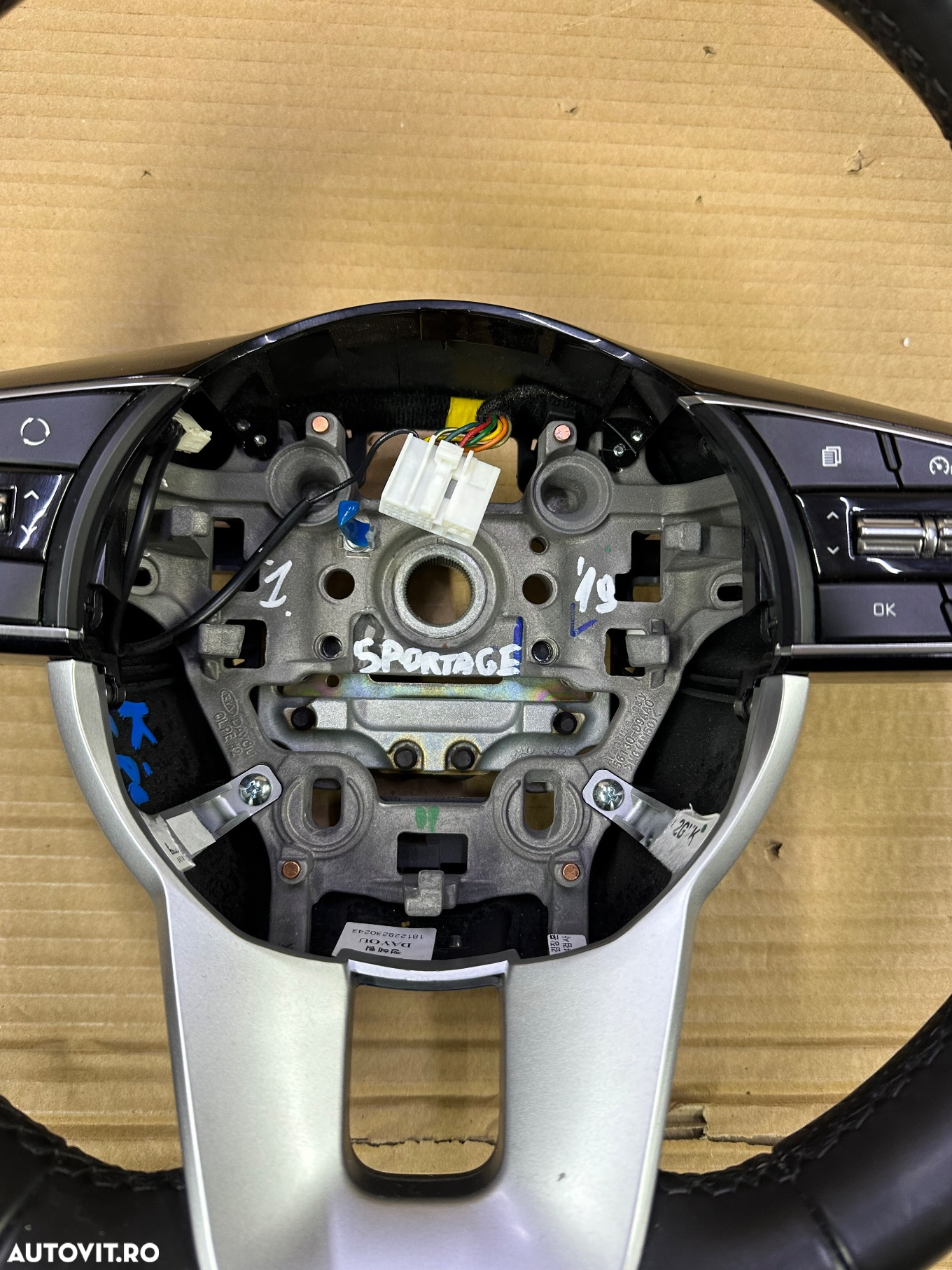 Volan piele cu comenzi KIA SPORTAGE an 2019 - 3