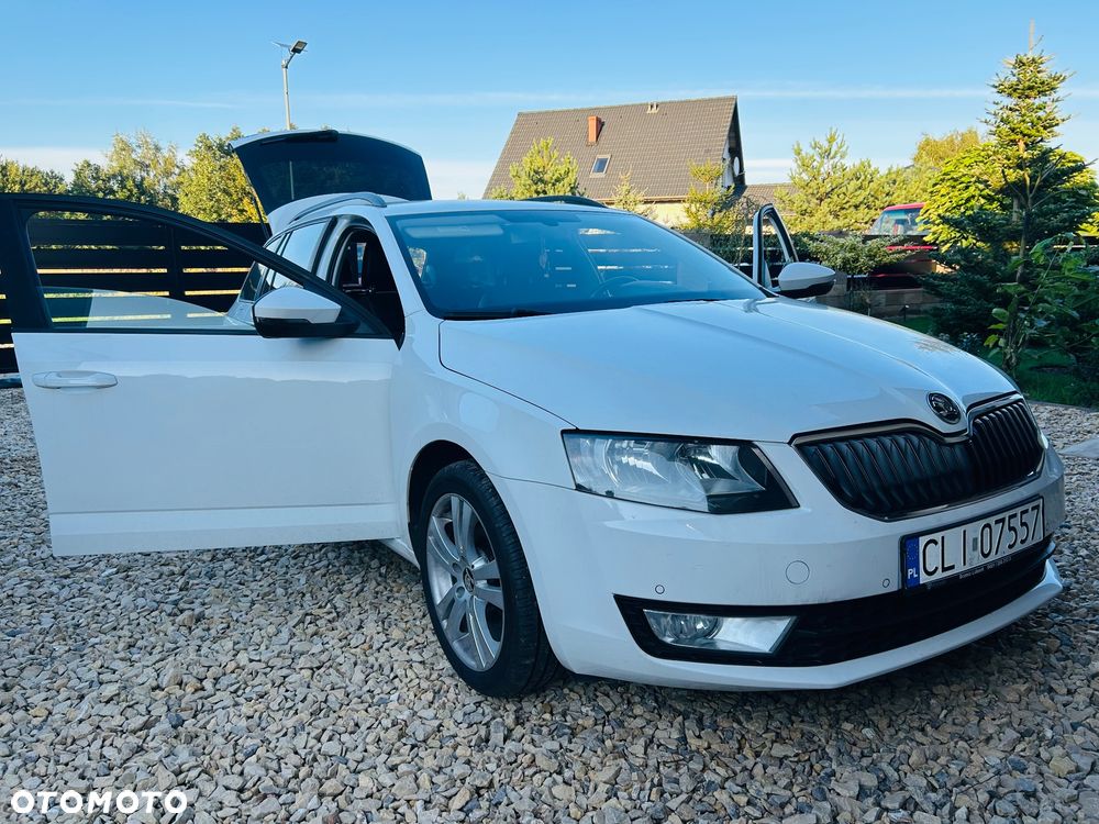 Skoda Octavia 1.6 TDI DPF DSG Elegance - 9