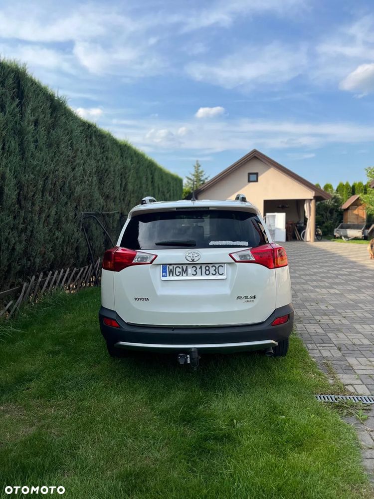 Toyota RAV4 2.0 D-4D Premium - 12