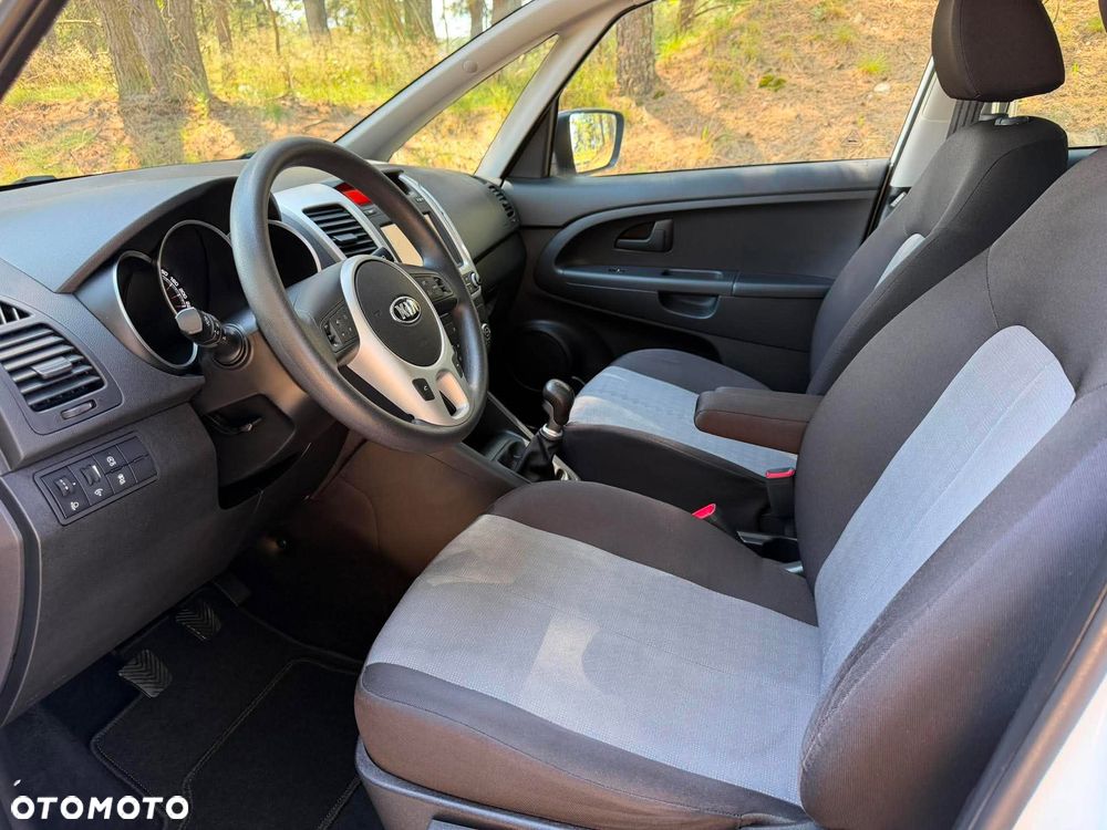 Kia Venga 1.6 CRDi 128 Edition 7 - 21