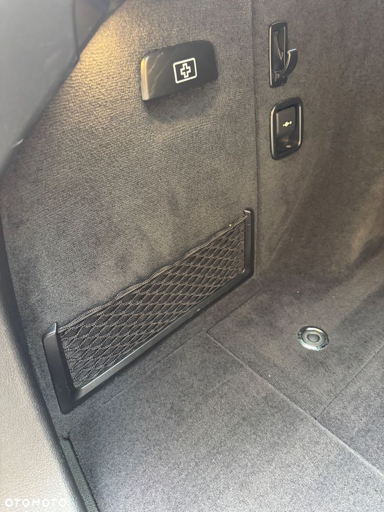 BMW Seria 3 320d xDrive M Sport Shadow - 17