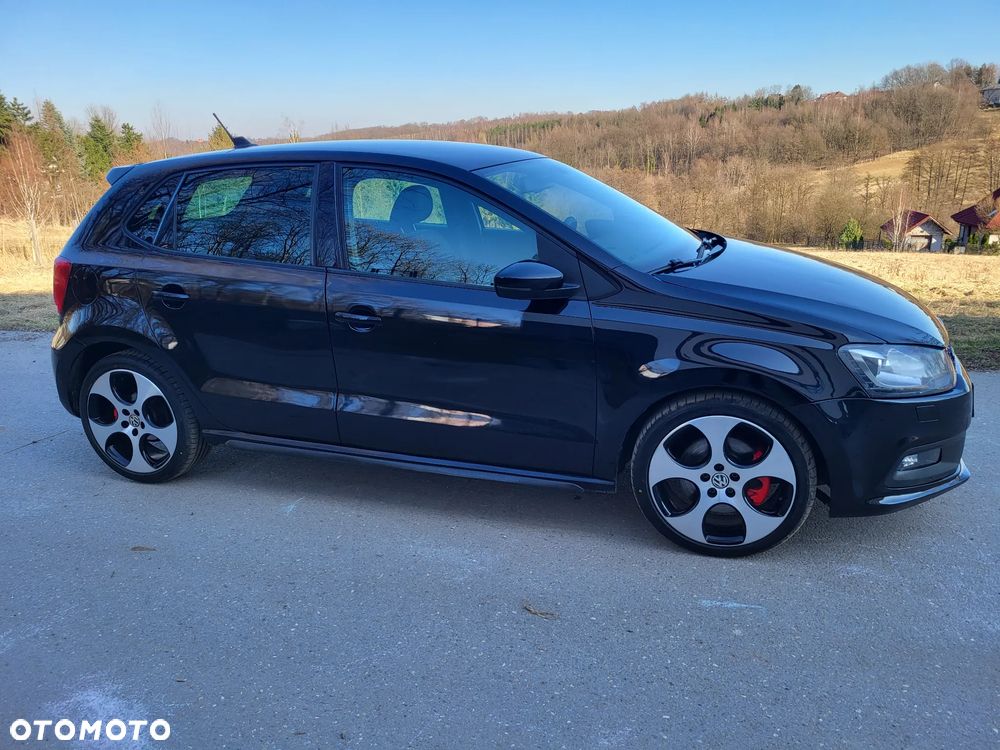 Volkswagen Polo 1.4 DSG GTI - 11