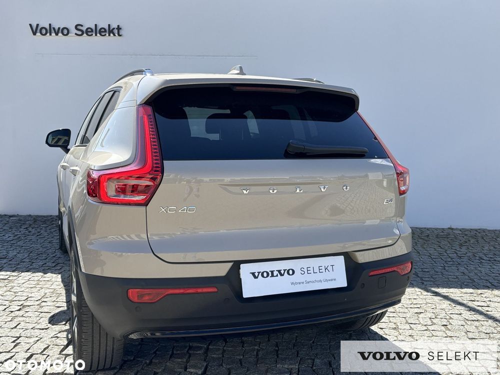 Volvo XC 40 - 5