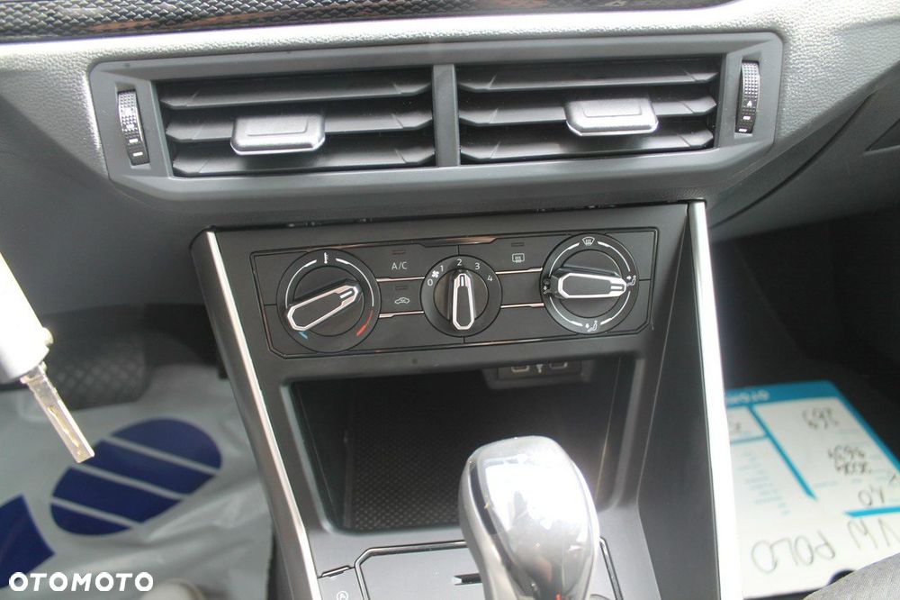 Volkswagen Polo - 19