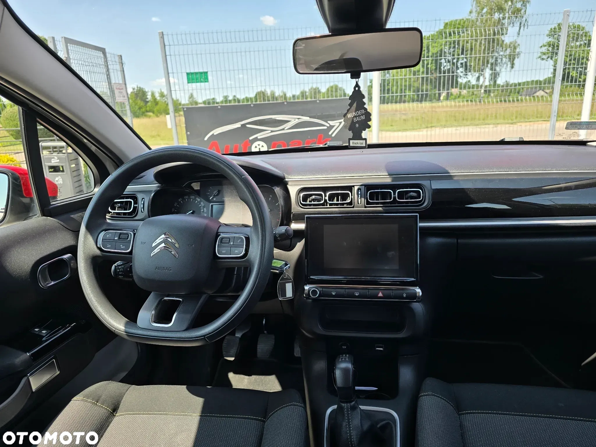 Citroën C3 1.2 PureTech Shine - 24