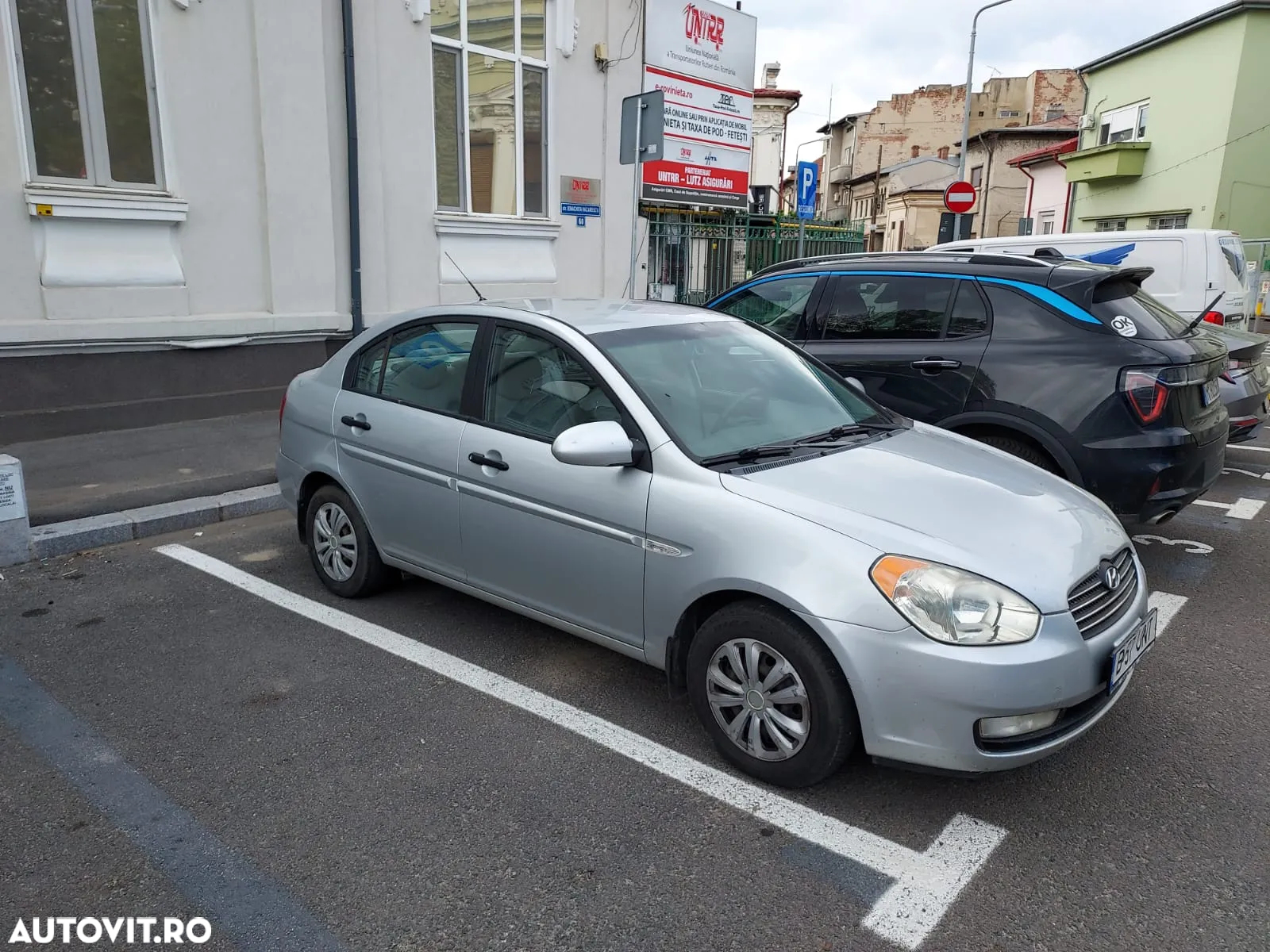 Hyundai Accent - 2