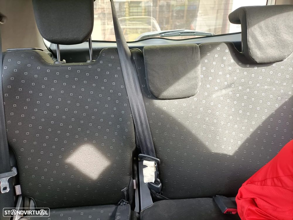 Toyota Yaris 1.4 D-4D - 4