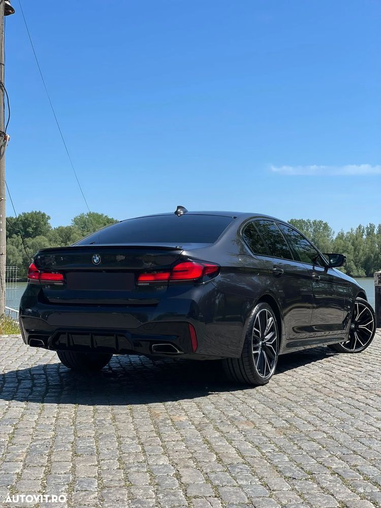 BMW Seria 5 530d xDrive AT MHEV - 8