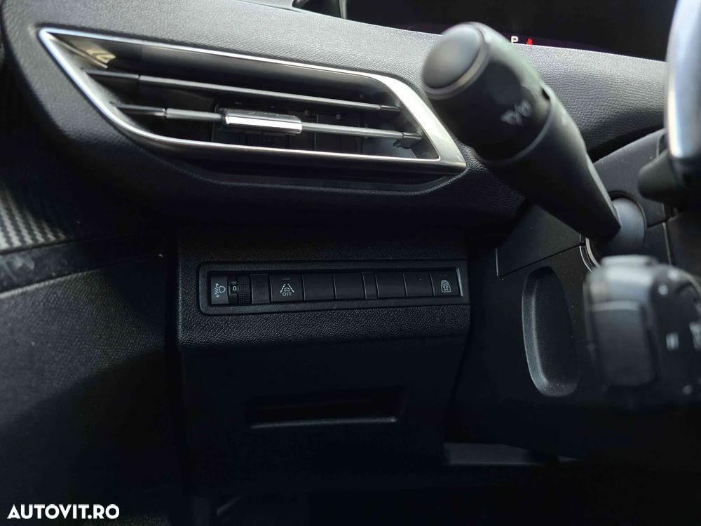 Peugeot 5008 - 10